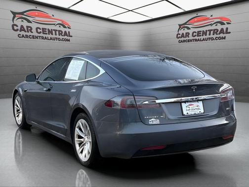 2017 Tesla Model S 90D
