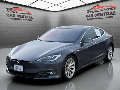 2017 Tesla Model S 90D