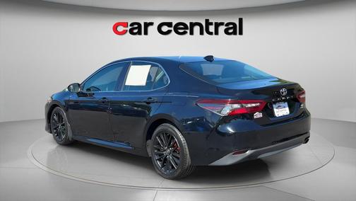 Midnight Black Metallic 2021 Toyota Camry XLE