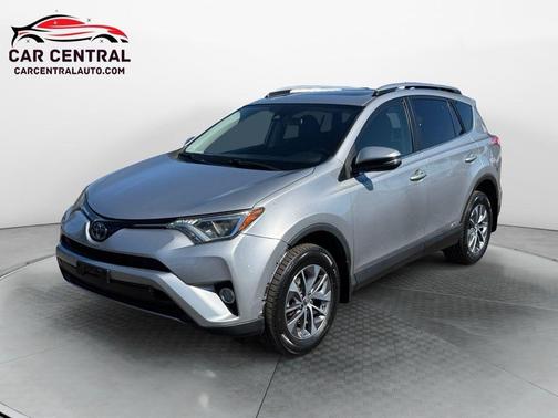 2017 Toyota RAV4 Hybrid XLE