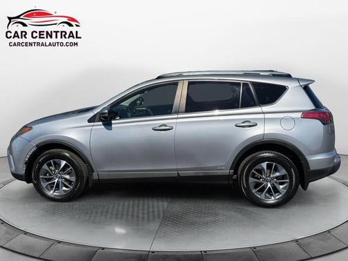 2017 Toyota RAV4 Hybrid XLE