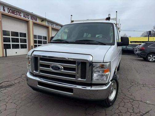 2012 Ford E350 Super Duty XLT