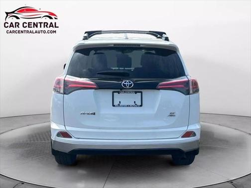 2016 Toyota RAV4 SE
