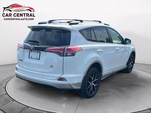2016 Toyota RAV4 SE