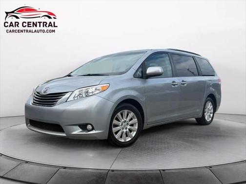 2013 Toyota Sienna XLE
