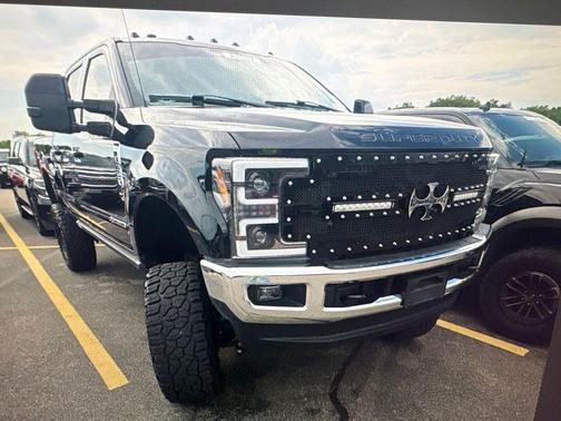 Shadow Black 2017 Ford F-350 Lariat