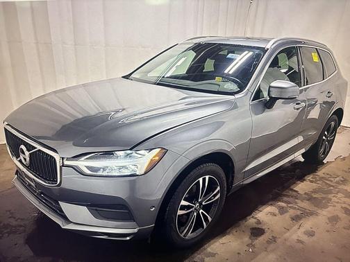 2019 Volvo XC60 T5 Momentum