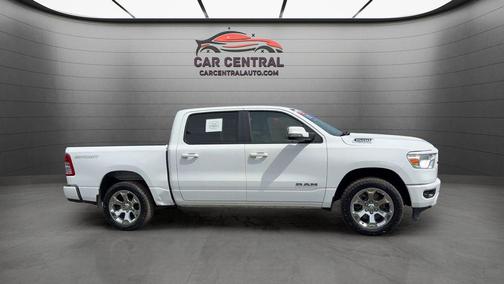 Bright White Clearcoat 2022 RAM 1500 Big Horn/Lone Star