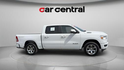 Bright White Clearcoat 2022 RAM 1500 Big Horn/Lone Star