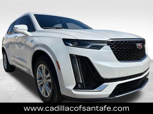 Crystal White Tri-Coat 2023 Cadillac XT6 Luxury AWD