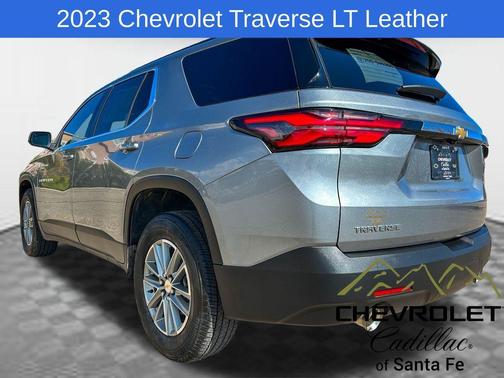 2023 Chevrolet Traverse LT Leather