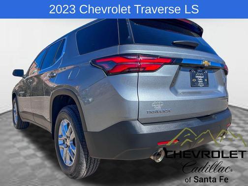 2023 Chevrolet Traverse LS