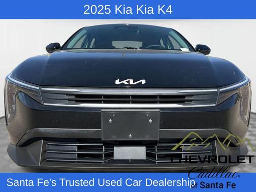 Aurora Black Pearl 2025 Kia K4