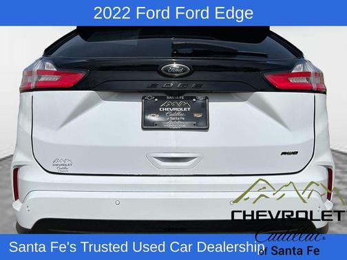 Oxford White 2022 Ford Edge SE