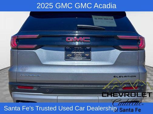 2025 GMC Acadia Elevation
