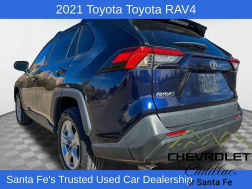 2021 Toyota RAV4 XLE