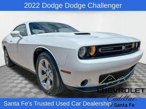 White Knuckle Clearcoat 2022 Dodge Challenger SXT