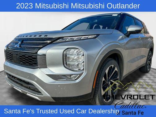 2023 Mitsubishi Outlander SE