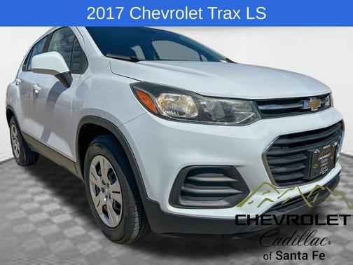 Summit White 2017 Chevrolet Trax LS