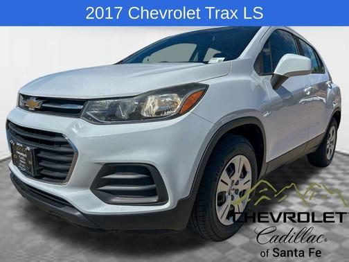 Summit White 2017 Chevrolet Trax LS