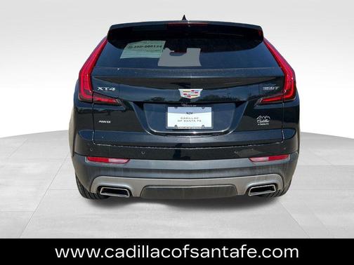 2022 Cadillac XT4 Premium Luxury