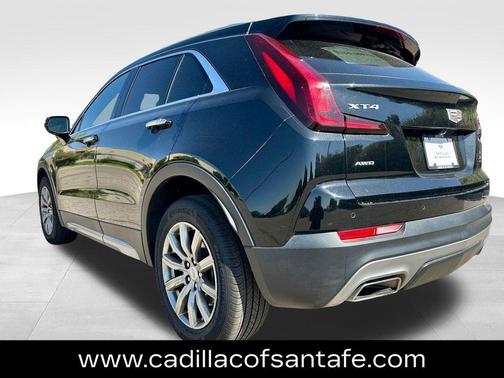 2022 Cadillac XT4 Premium Luxury