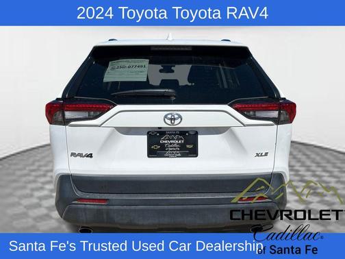 2024 Toyota RAV4 XLE