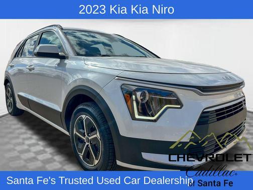 2023 Kia Niro LX