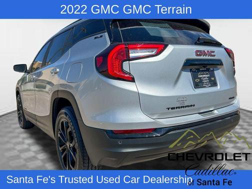 Quicksilver Metallic 2022 GMC Terrain SLE
