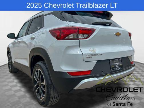 Summit White 2025 Chevrolet Trailblazer LT