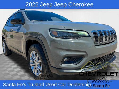 Sting Gray Clearcoat 2022 Jeep Cherokee Latitude Lux