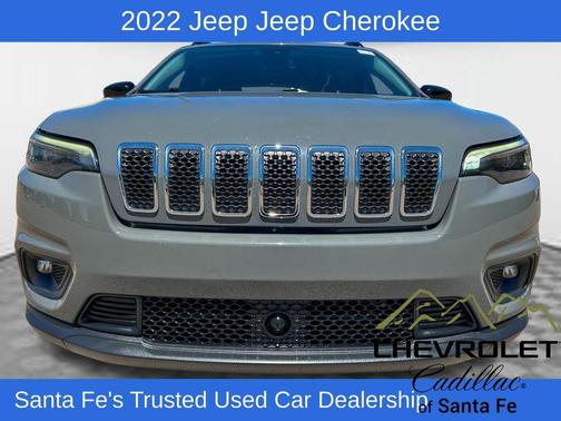 Sting Gray Clearcoat 2022 Jeep Cherokee Latitude Lux