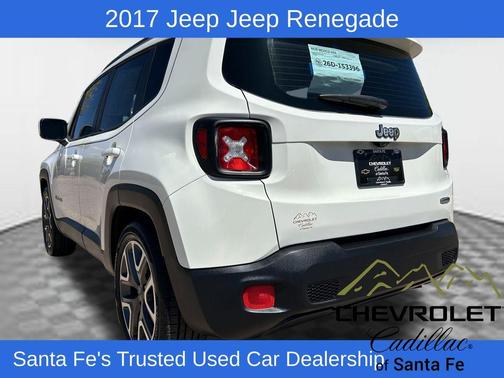 Alpine White 2017 Jeep Renegade Latitude