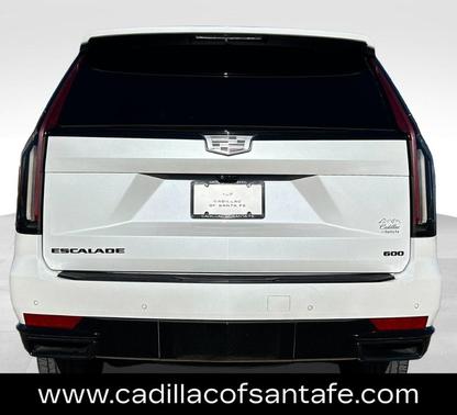 2022 Cadillac Escalade Sport