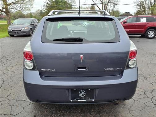 2009 Pontiac Vibe Base