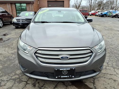 2013 Ford Taurus SE