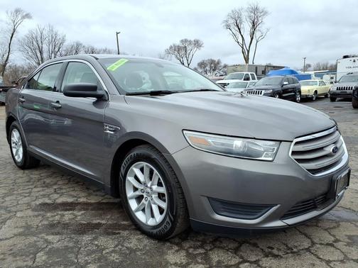 2013 Ford Taurus SE