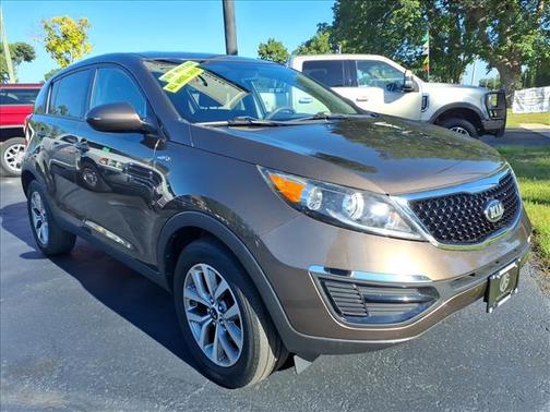 Sand Track 2015 Kia Sportage LX