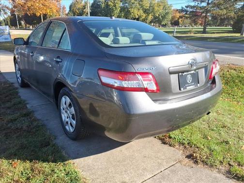 2010 Toyota Camry LE