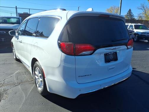 2020 Chrysler Pacifica Touring L