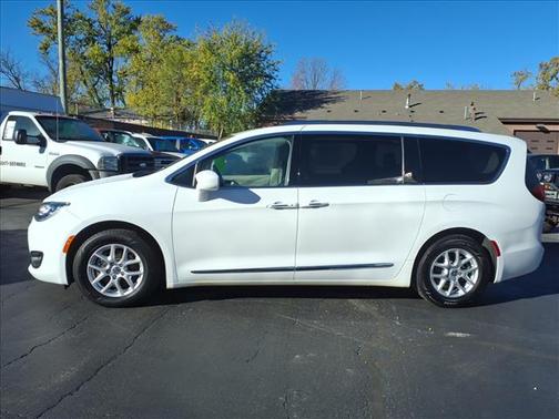 2020 Chrysler Pacifica Touring L
