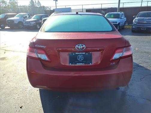 2010 Toyota Camry LE