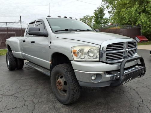 Bright Silver Metallic Clearcoat 2007 Dodge Ram 3500 Laramie