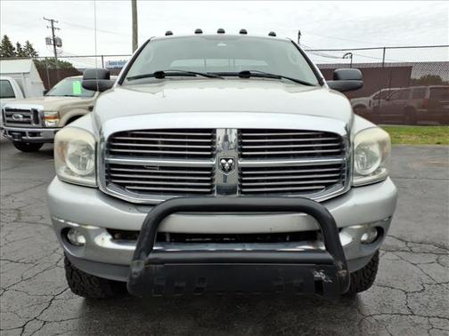Bright Silver Metallic Clearcoat 2007 Dodge Ram 3500 Laramie