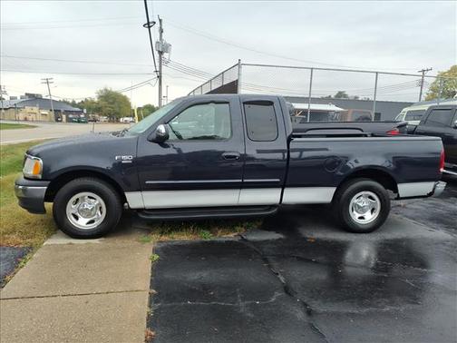 1999 Ford F-150 XLT