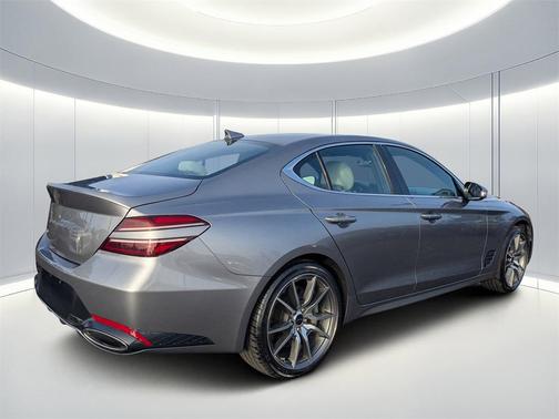 2025 Genesis G70 2.5T RWD