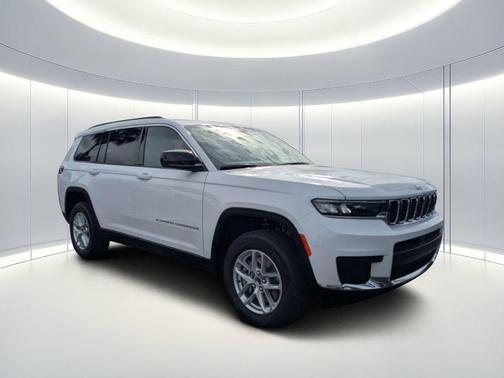 Bright White Clearcoat 2026 Jeep Grand Cherokee L Altitude
