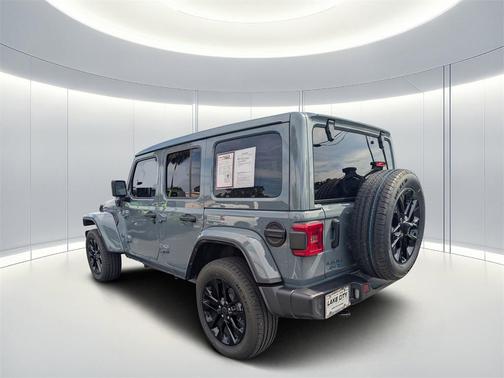 2025 Jeep Wrangler 4xe Sahara