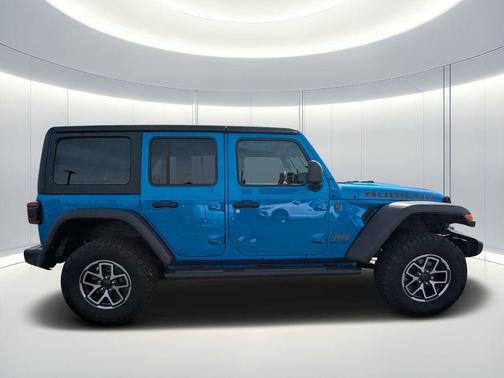 Hydro Blue Pearlcoat 2026 Jeep Wrangler Rubicon