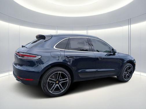 Blue 2021 Porsche Macan Macan S